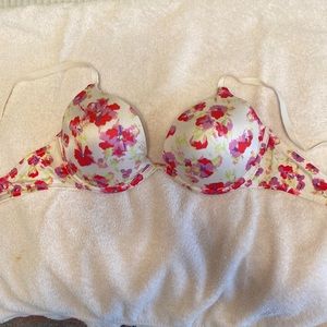 Vassarette red and purple floral bra